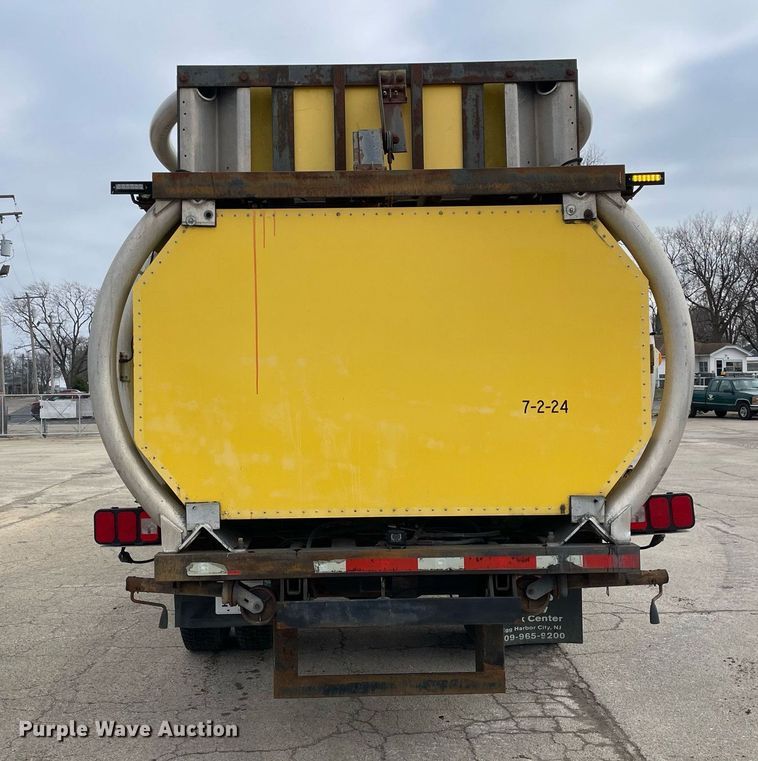 image for item DP0264 2007 Hino 268  flatbed truck with crash attenuator