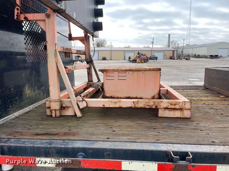 image for item DP0264 2007 Hino 268  flatbed truck with crash attenuator