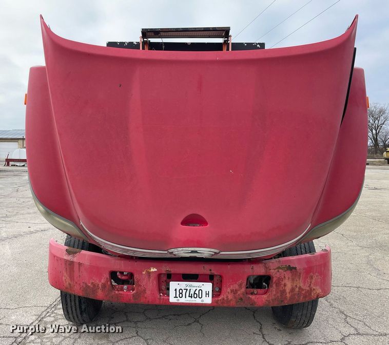 image for item DP0264 2007 Hino 268  flatbed truck with crash attenuator