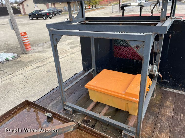 image for item DP0265 2000 International  4700 flatbed truck with crash attenuator