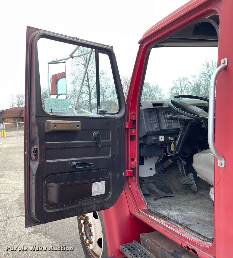 image for item DP0265 2000 International  4700 flatbed truck with crash attenuator