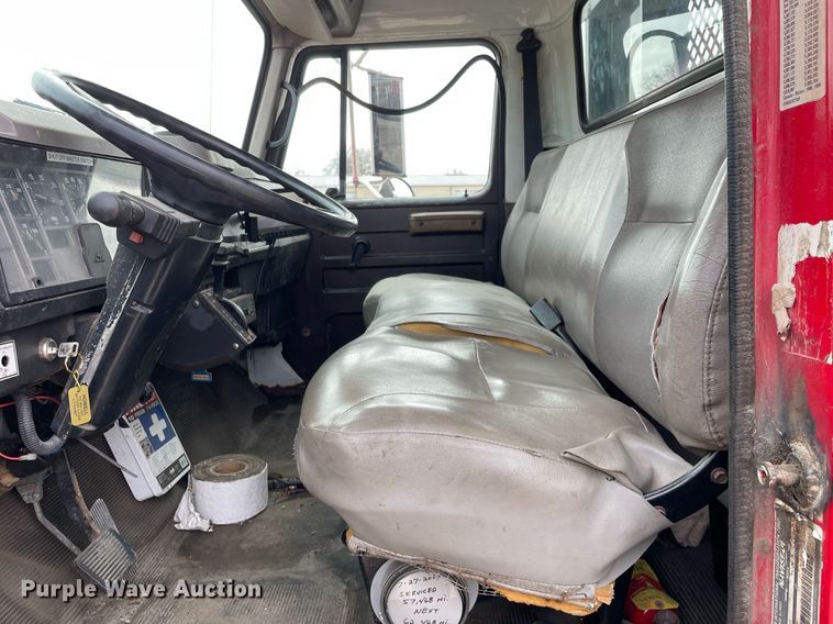 image for item DP0265 2000 International  4700 flatbed truck with crash attenuator