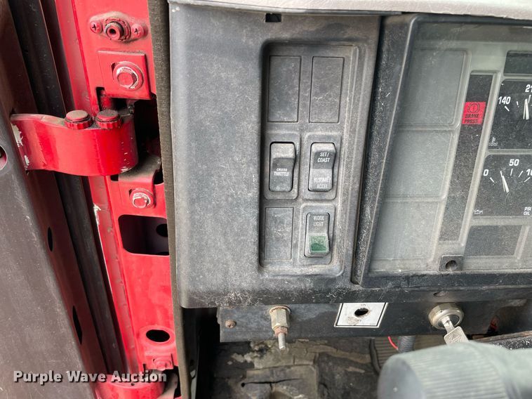 image for item DP0265 2000 International  4700 flatbed truck with crash attenuator