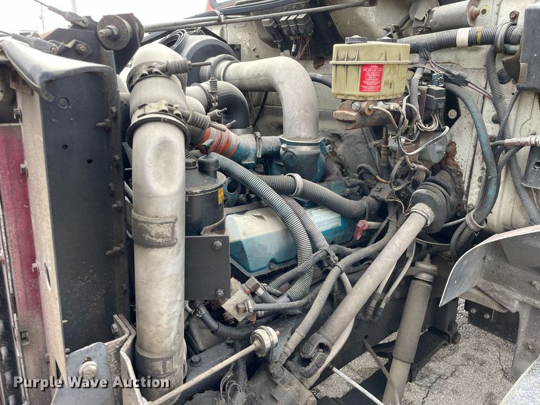 image for item DP0265 2000 International  4700 flatbed truck with crash attenuator