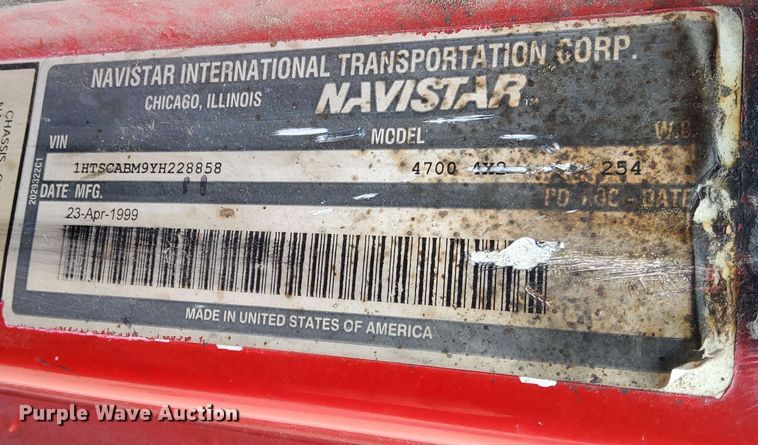 image for item DP0265 2000 International  4700 flatbed truck with crash attenuator