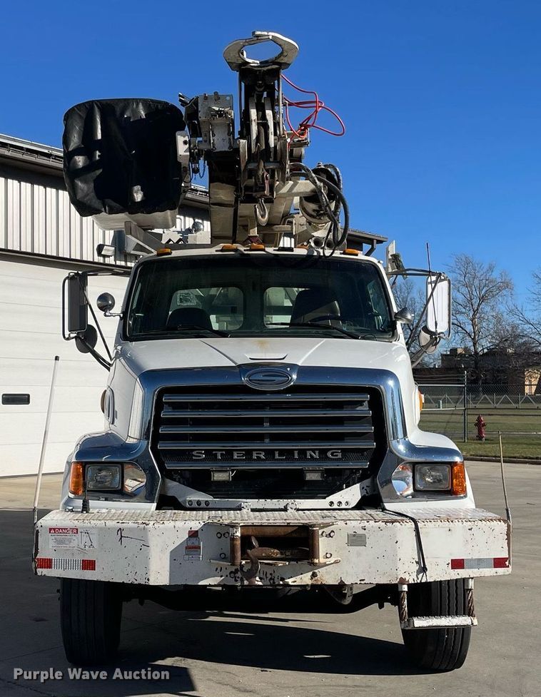 image for item DP0275 2008 Sterling L7500  digger derrick truck