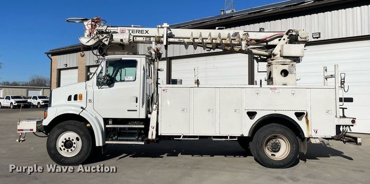 image for item DP0275 2008 Sterling L7500  digger derrick truck