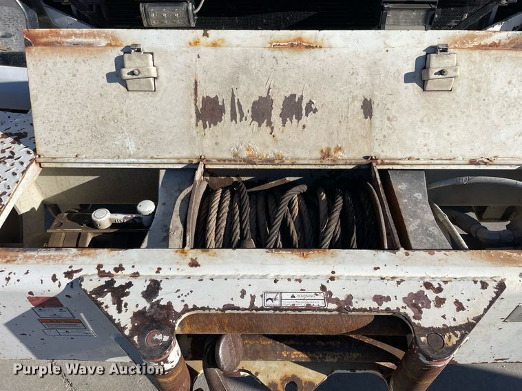 image for item DP0275 2008 Sterling L7500  digger derrick truck