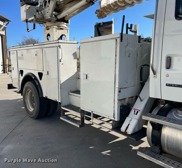 image for item DP0275 2008 Sterling L7500  digger derrick truck