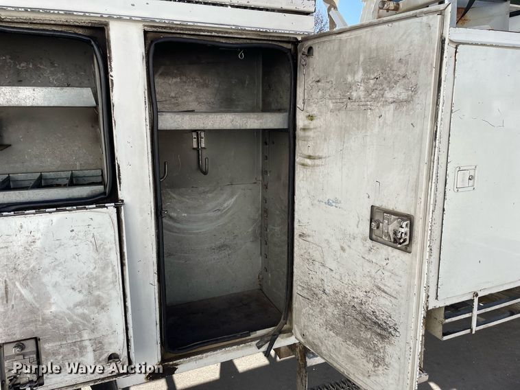 image for item DP0275 2008 Sterling L7500  digger derrick truck