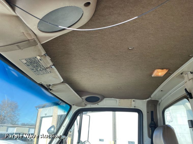 image for item DP0275 2008 Sterling L7500  digger derrick truck