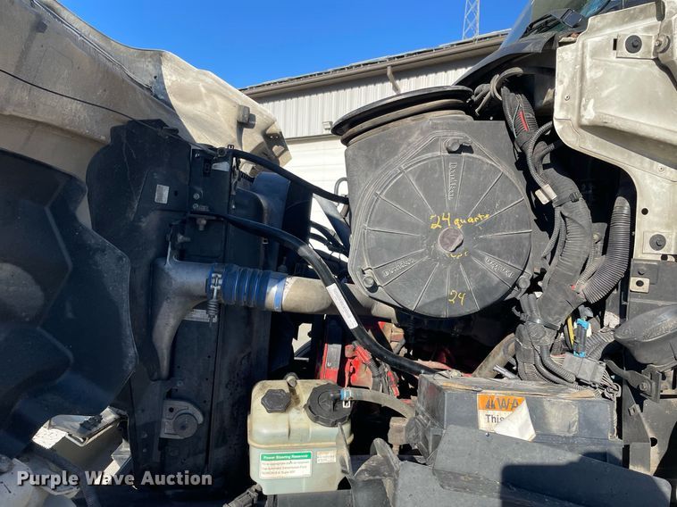 image for item DP0275 2008 Sterling L7500  digger derrick truck