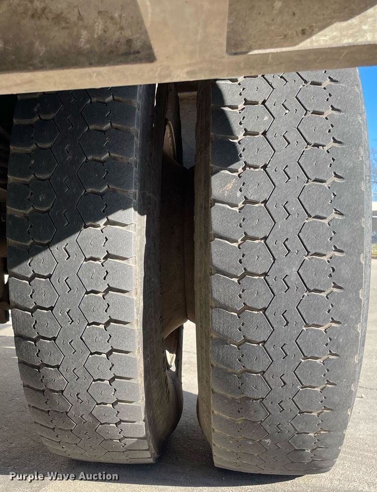 image for item DP0275 2008 Sterling L7500  digger derrick truck