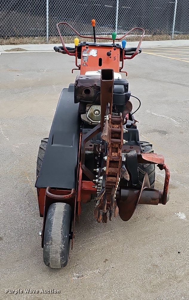 image for item DP0797 1999 Ditch Witch 1030H  trencher