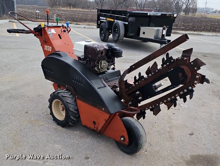 image for item DP0797 1999 Ditch Witch 1030H  trencher