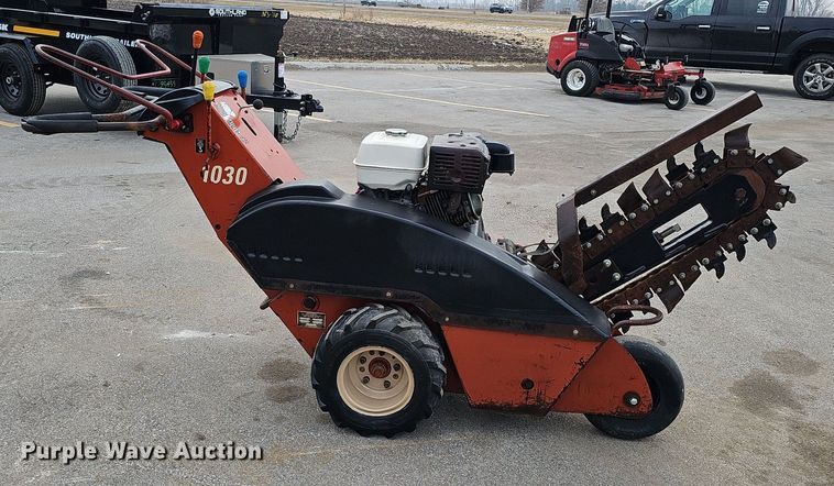 image for item DP0797 1999 Ditch Witch 1030H  trencher