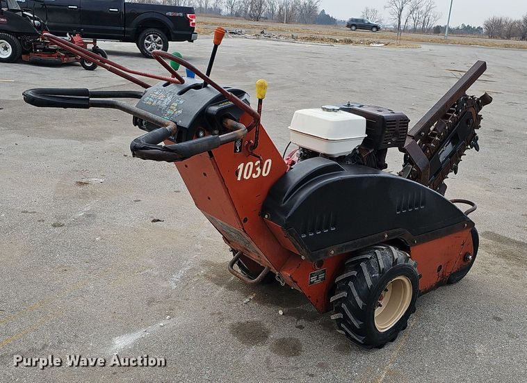 image for item DP0797 1999 Ditch Witch 1030H  trencher