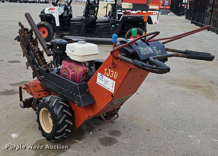image for item DP0797 1999 Ditch Witch 1030H  trencher