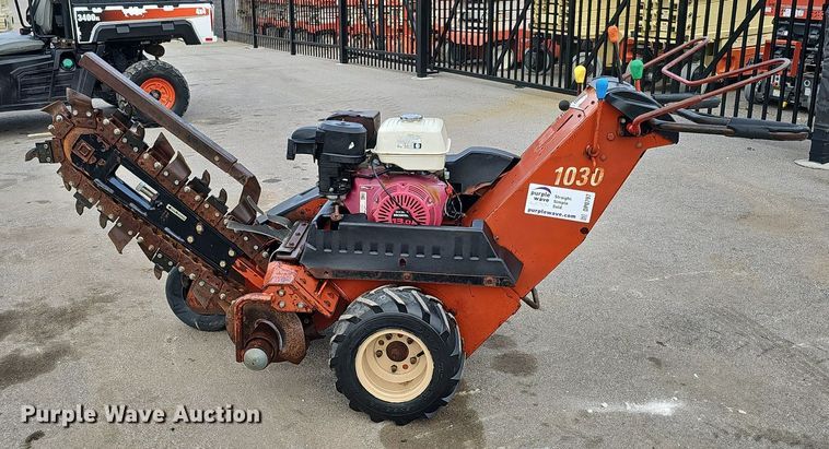 image for item DP0797 1999 Ditch Witch 1030H  trencher