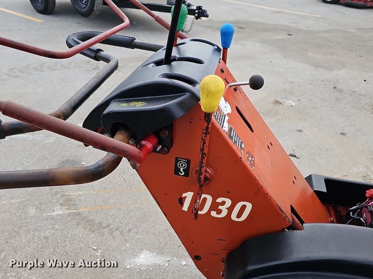 image for item DP0797 1999 Ditch Witch 1030H  trencher