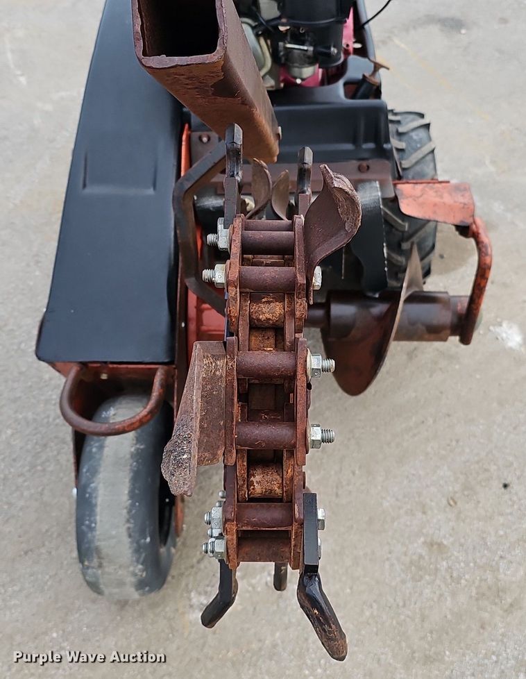 image for item DP0797 1999 Ditch Witch 1030H  trencher