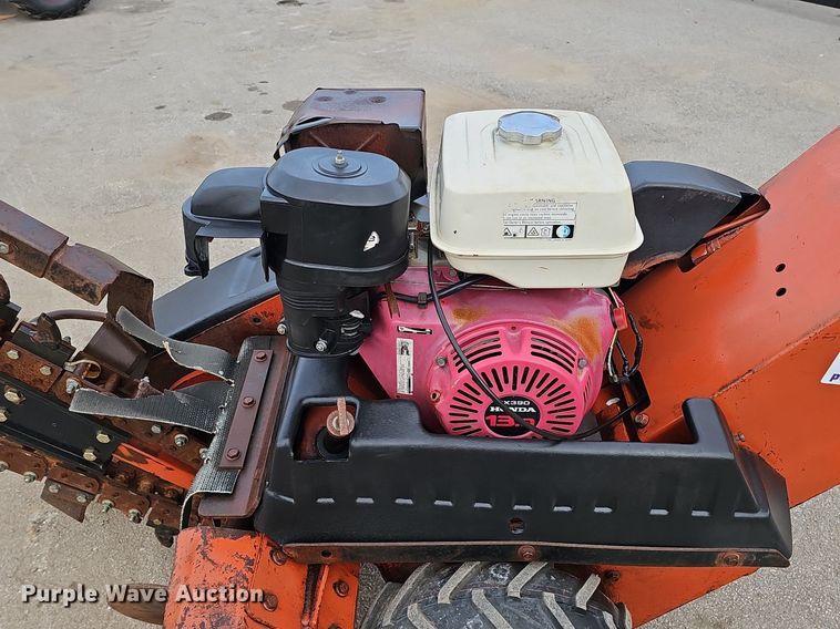 image for item DP0797 1999 Ditch Witch 1030H  trencher