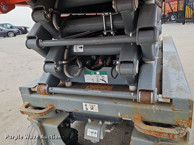 image for item DP0799 2017 Skyjack SJIII 3219  scissor lift