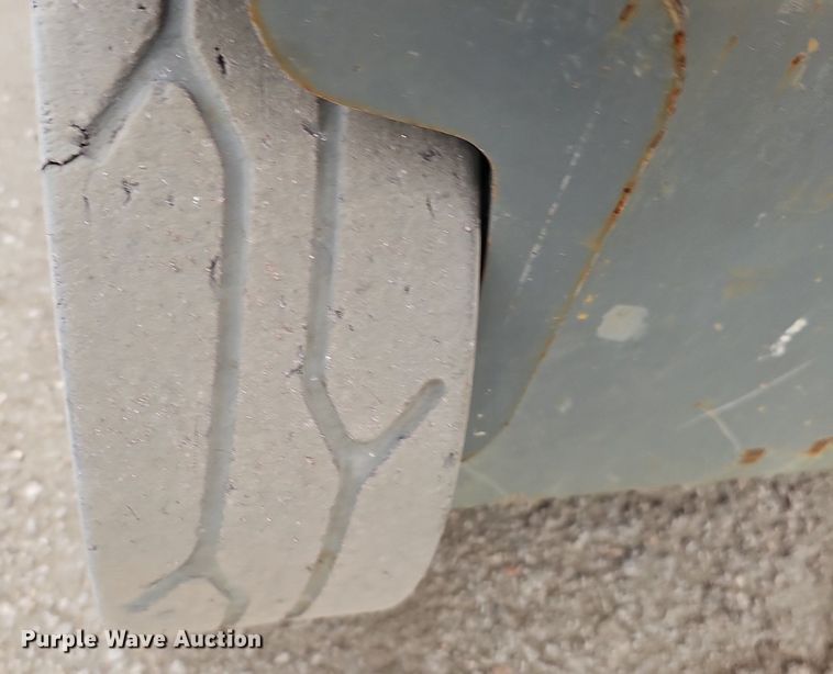 image for item DP0799 2017 Skyjack SJIII 3219  scissor lift