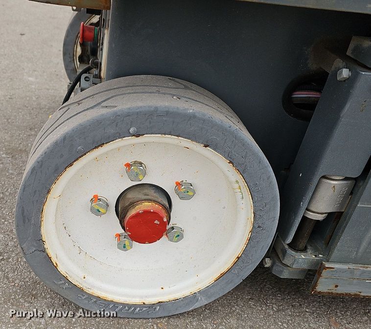 image for item DP0799 2017 Skyjack SJIII 3219  scissor lift