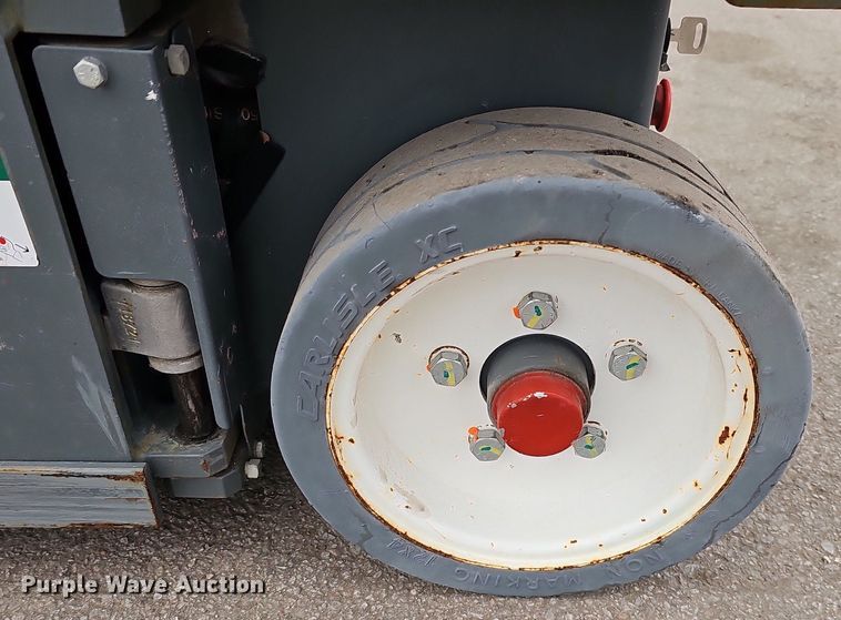 image for item DP0799 2017 Skyjack SJIII 3219  scissor lift