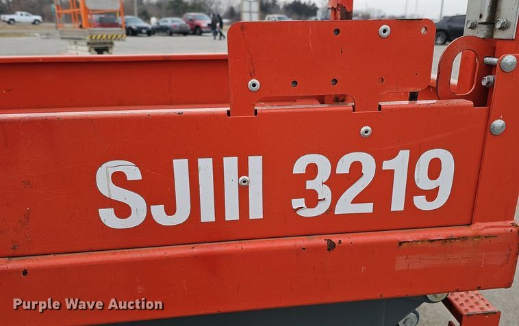 image for item DP0799 2017 Skyjack SJIII 3219  scissor lift