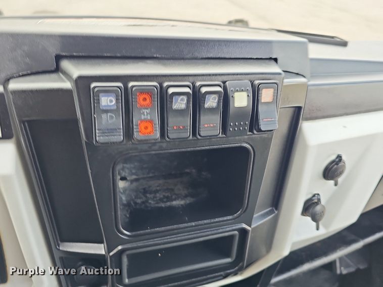 image for item DP0801 2018 Bobcat 3400XL  utility vehicle