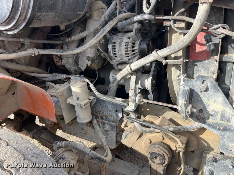 image for item DP2163 2001 International 4900  dump truck