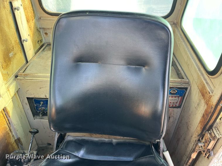 image for item DP2175 1978 P&H Omega 18  crane