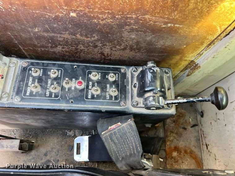 image for item DP2175 1978 P&H Omega 18  crane