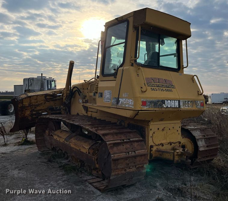 image for item DP2185 1999 John Deere 750C LGP  dozer