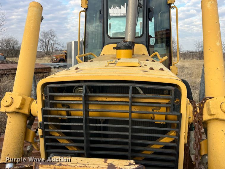 image for item DP2185 1999 John Deere 750C LGP  dozer