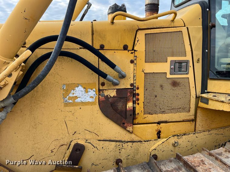 image for item DP2185 1999 John Deere 750C LGP  dozer