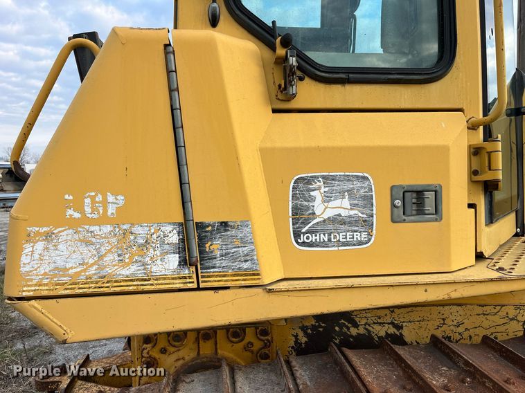 image for item DP2185 1999 John Deere 750C LGP  dozer