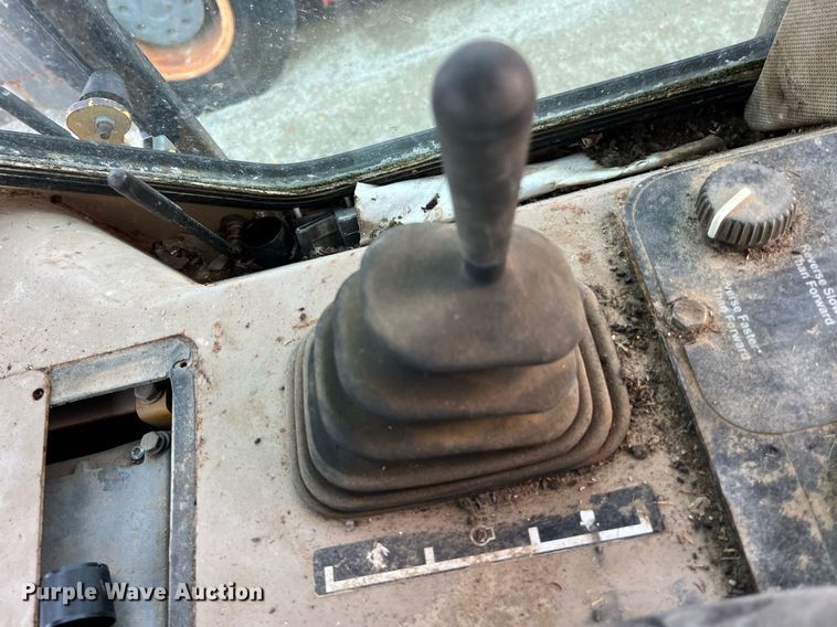 image for item DP2185 1999 John Deere 750C LGP  dozer