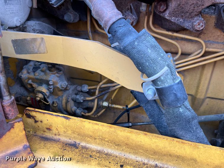 image for item DP2185 1999 John Deere 750C LGP  dozer