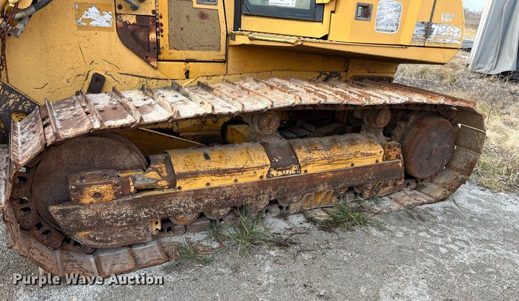 image for item DP2185 1999 John Deere 750C LGP  dozer