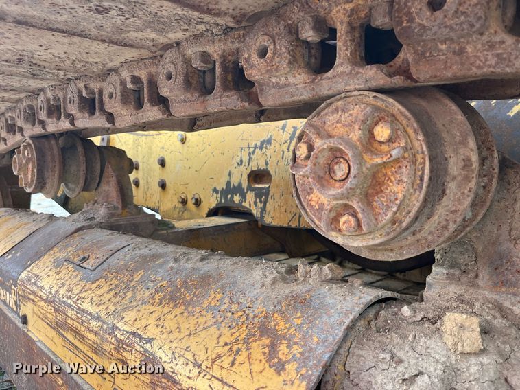 image for item DP2185 1999 John Deere 750C LGP  dozer