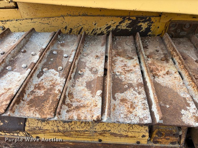 image for item DP2185 1999 John Deere 750C LGP  dozer