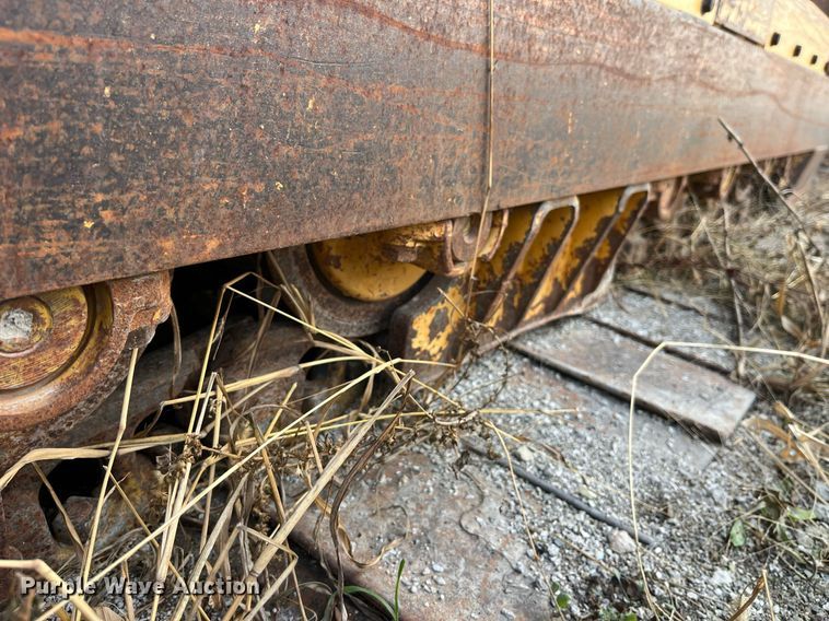 image for item DP2185 1999 John Deere 750C LGP  dozer