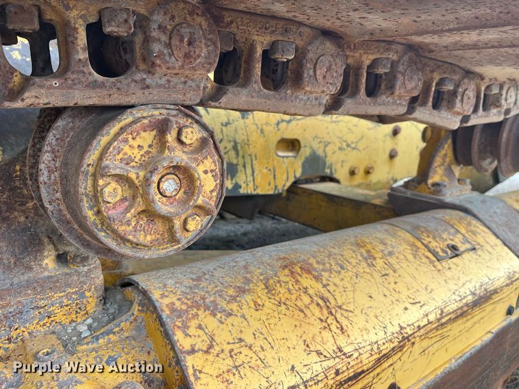 image for item DP2185 1999 John Deere 750C LGP  dozer