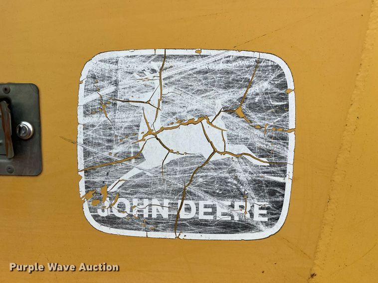 image for item DP2185 1999 John Deere 750C LGP  dozer