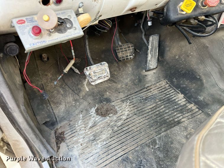 image for item DP2186 1988 Chevrolet  Kodiak  crane truck