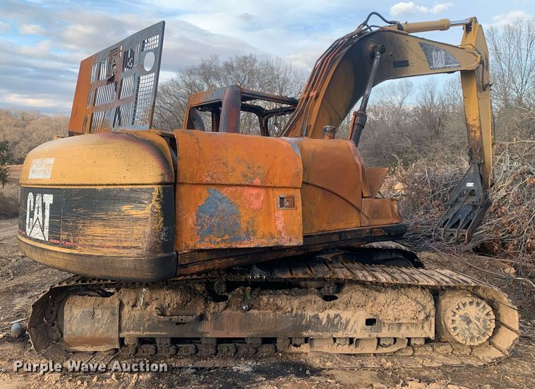 image for item DP8801 2004 Caterpillar 320CL  excavator