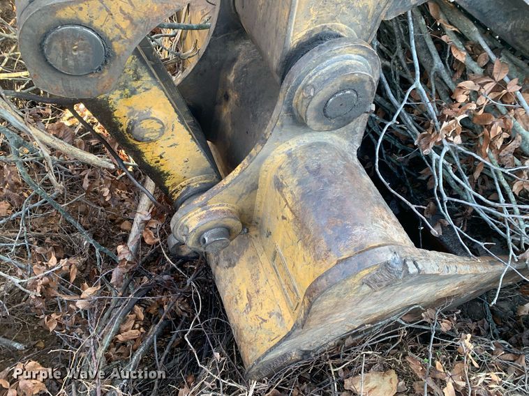 image for item DP8801 2004 Caterpillar 320CL  excavator